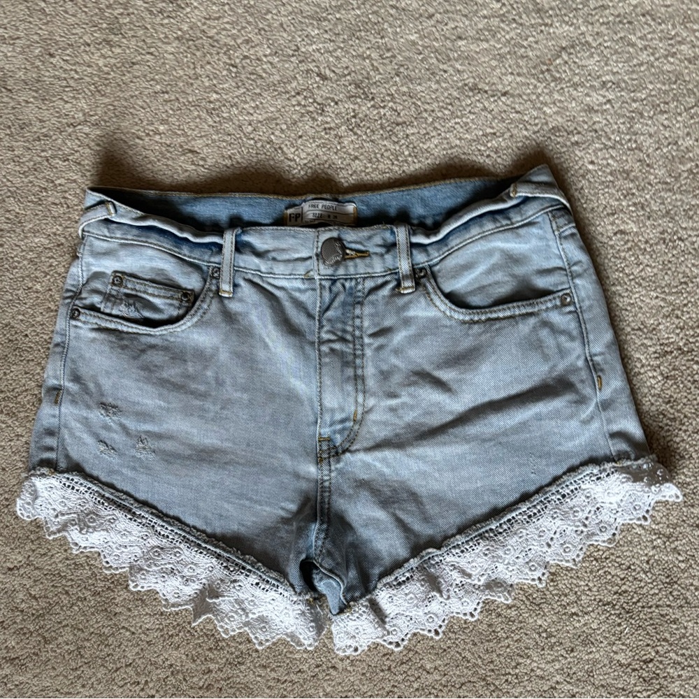 Free People Light Wash Denim Lace Trim Women’s Shorts